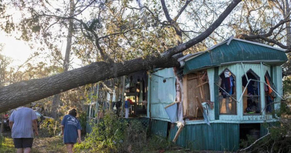 Southeast US Faces Cleanup After Hurricane Helene